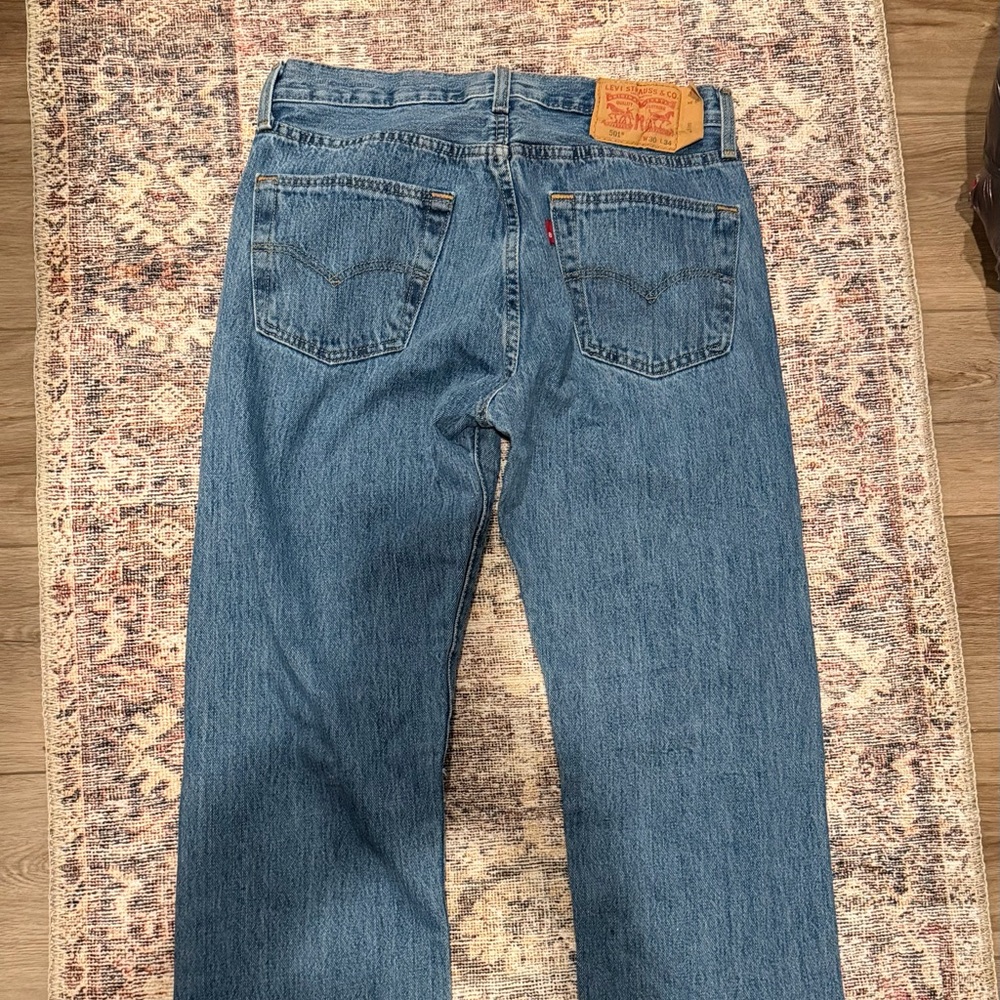Levi's Men's Straight-Leg Jeans in Md Blue Wash, style 501, 30x34, button fly
